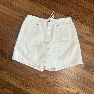 🟢David N Sport white skirt size 10🟢